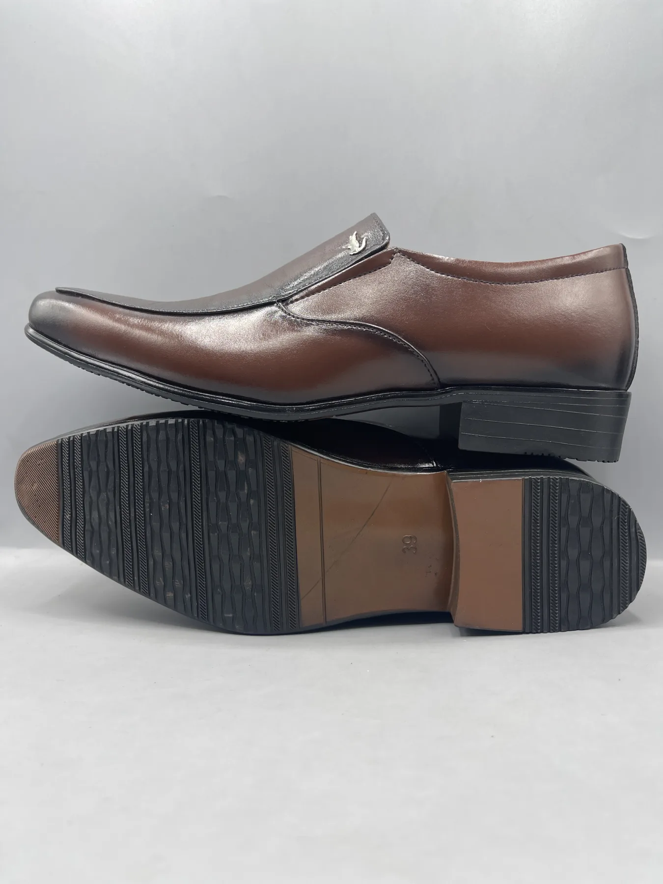 Loafer party waer for the men- 433 Brown